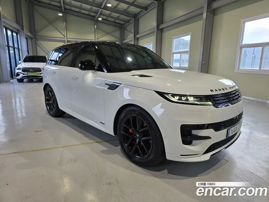 Land Rover Range Rover Sport — фото 1