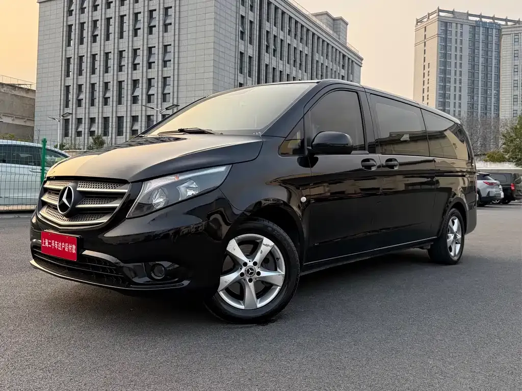 Mercedes-Benz Vito — фото 1