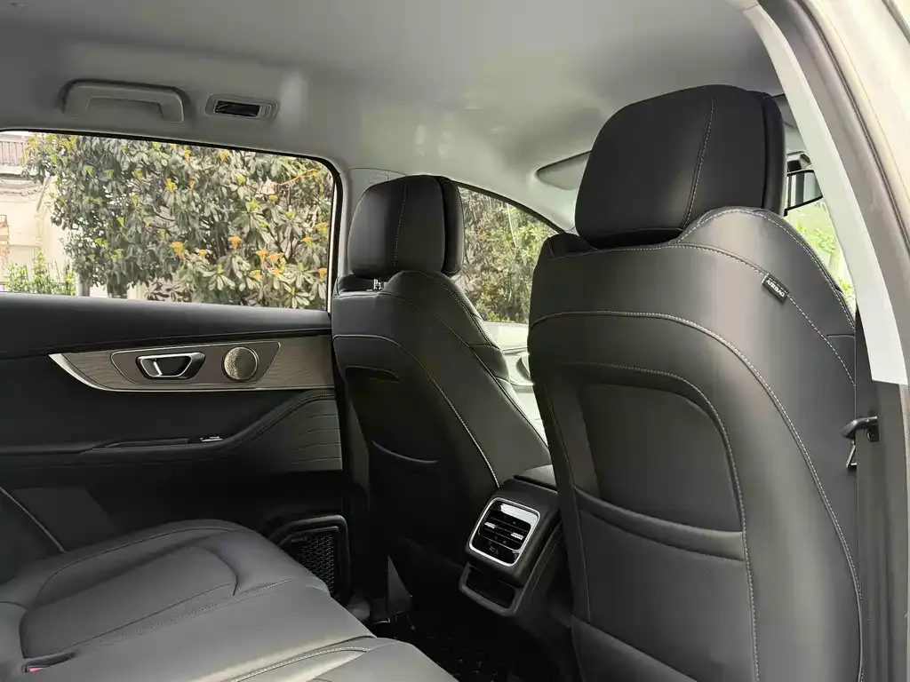 Chery Tiggo 8 PRO — фото 9