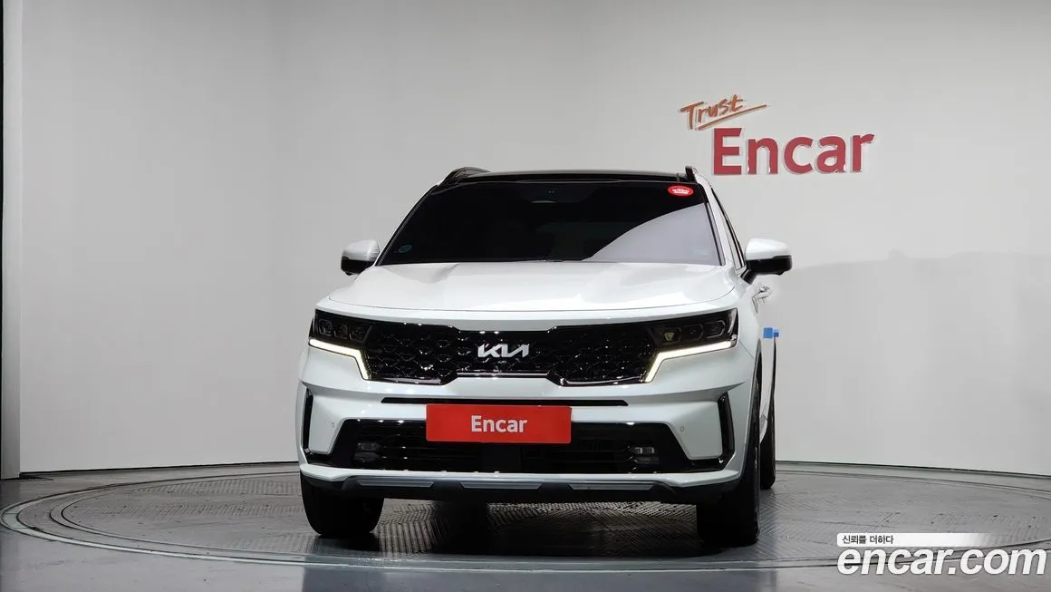 Kia Sorento — фото 6