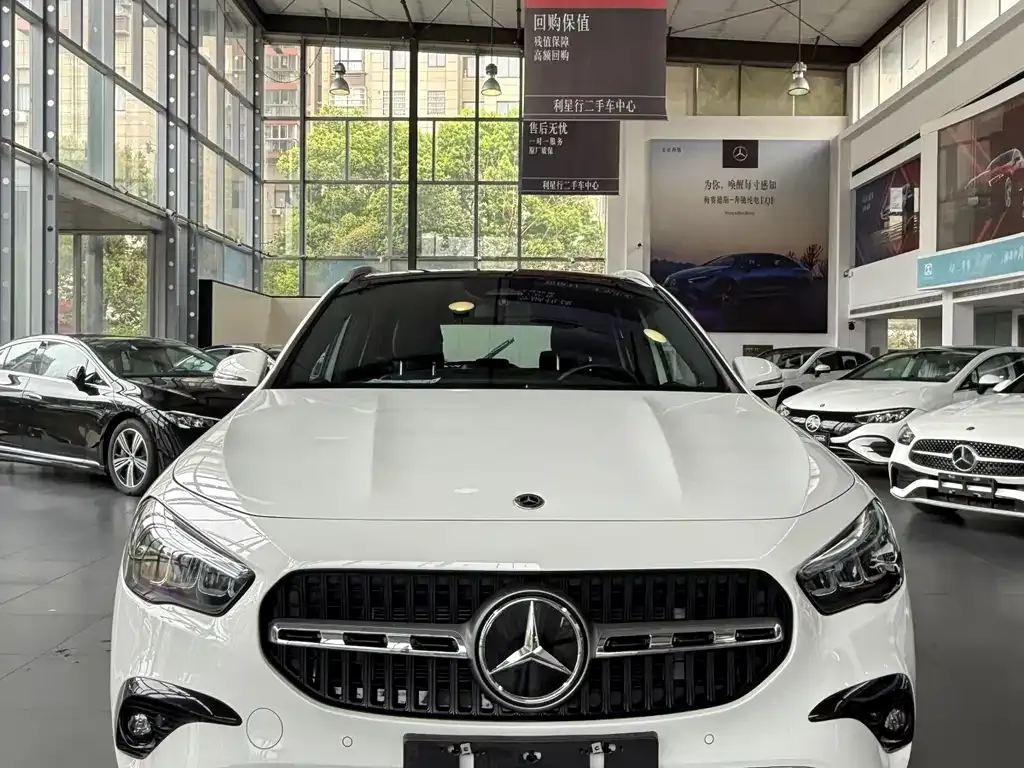 Mercedes-Benz GLA — фото 10