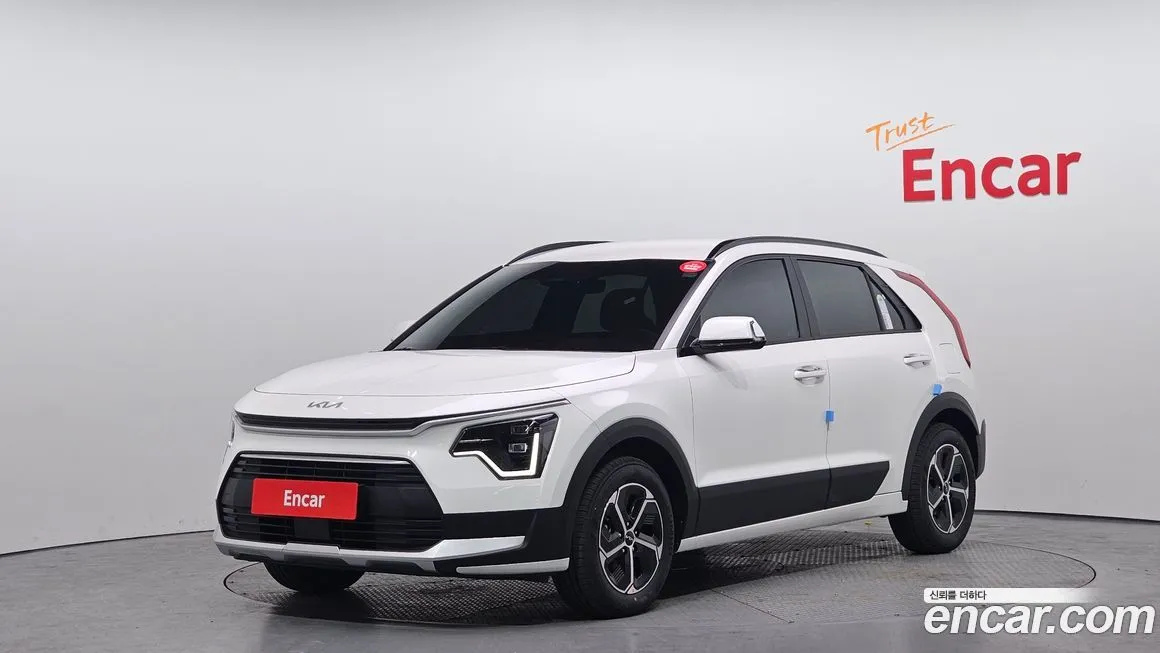 Kia Niro — фото 1