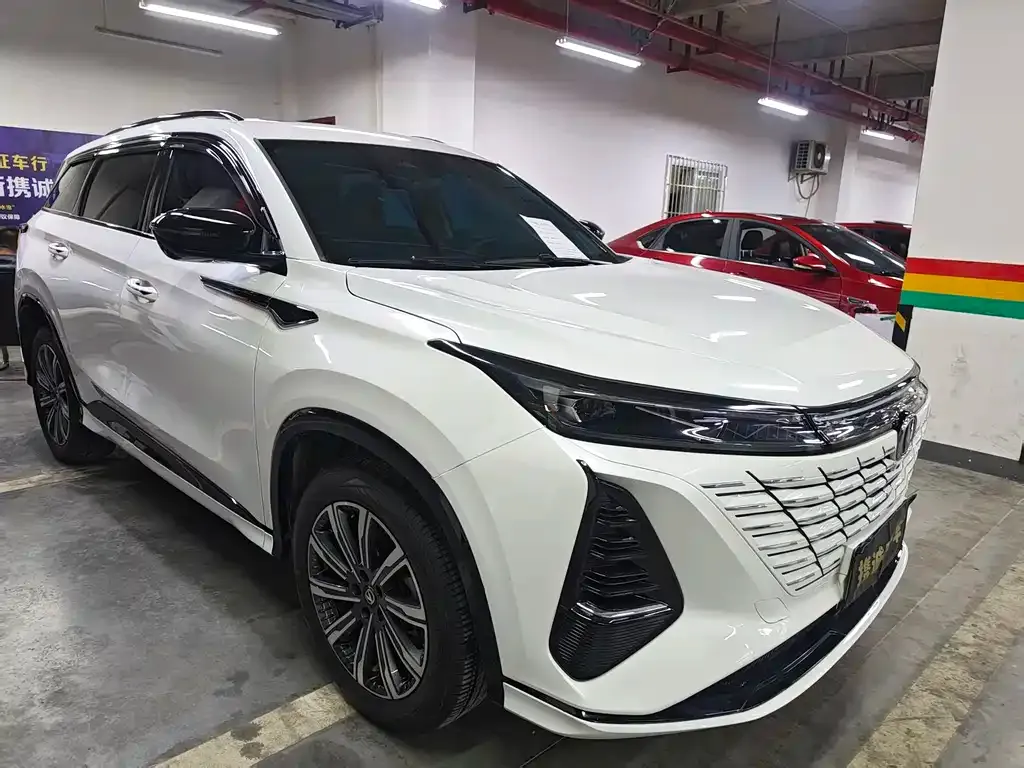 Changan CS75PLUS — фото 4