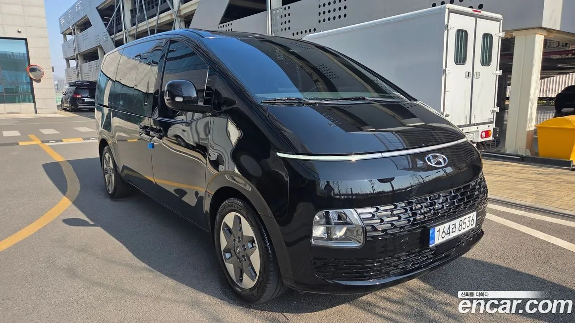 Hyundai Staria — фото 2