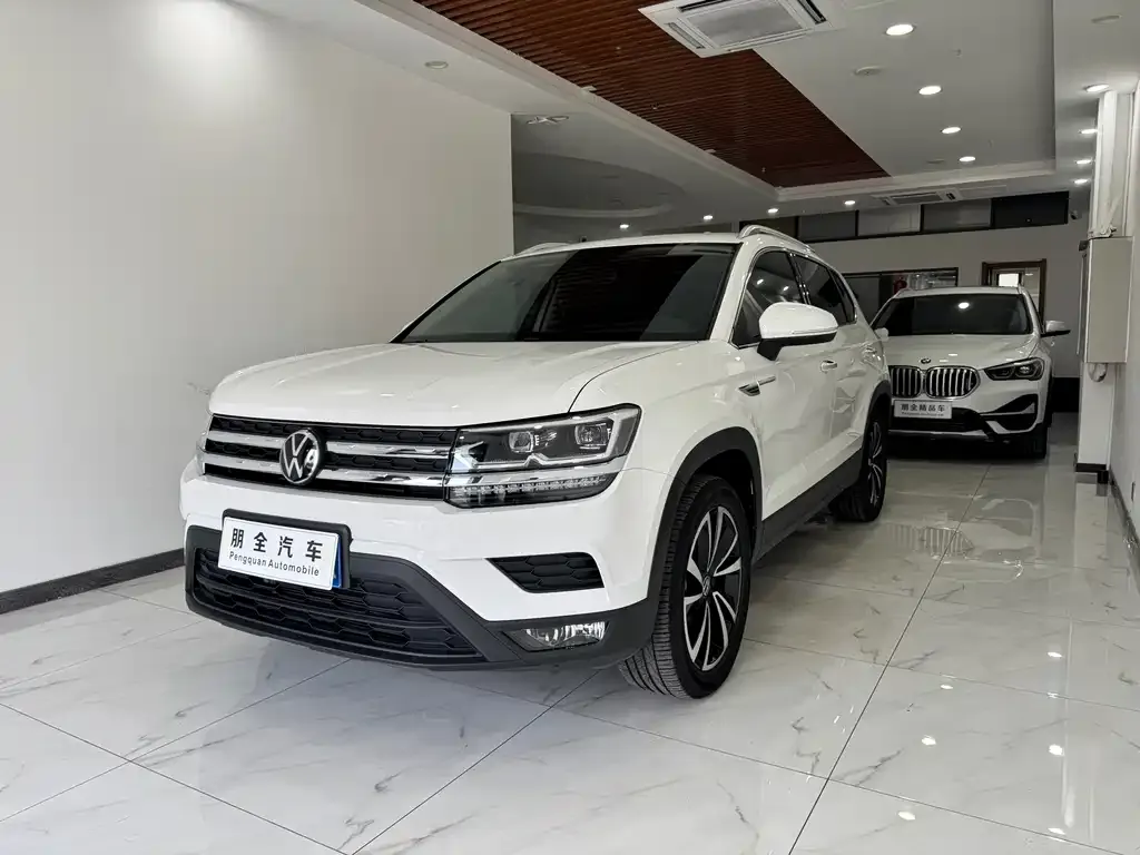 Volkswagen Tharu — фото 1
