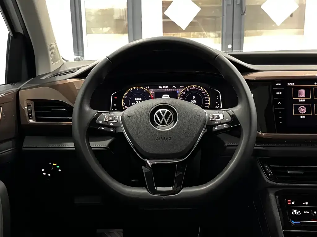 Volkswagen Tharu — фото 6