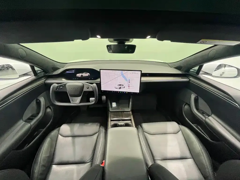 Tesla Model S — фото 8