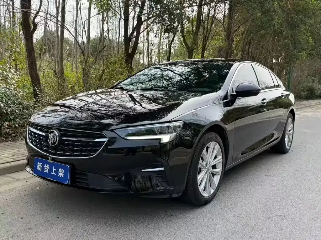 Buick Regal — фото 1