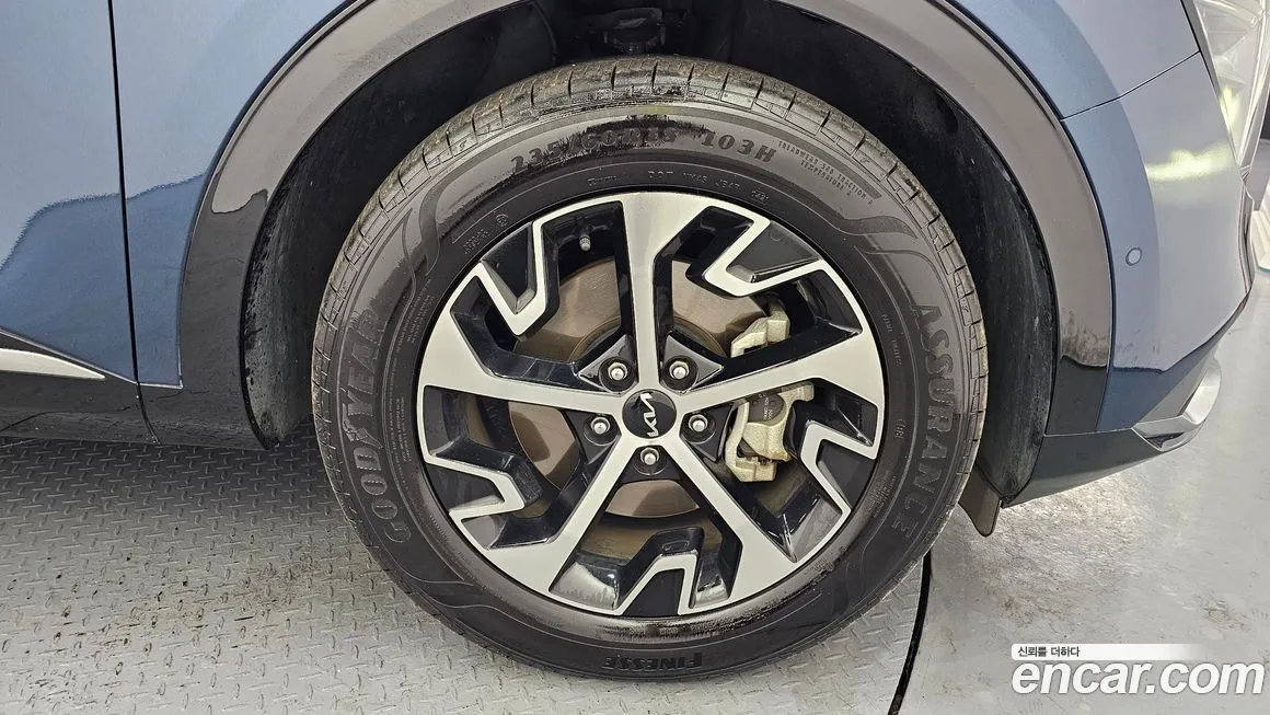 Kia Sportage — фото 8