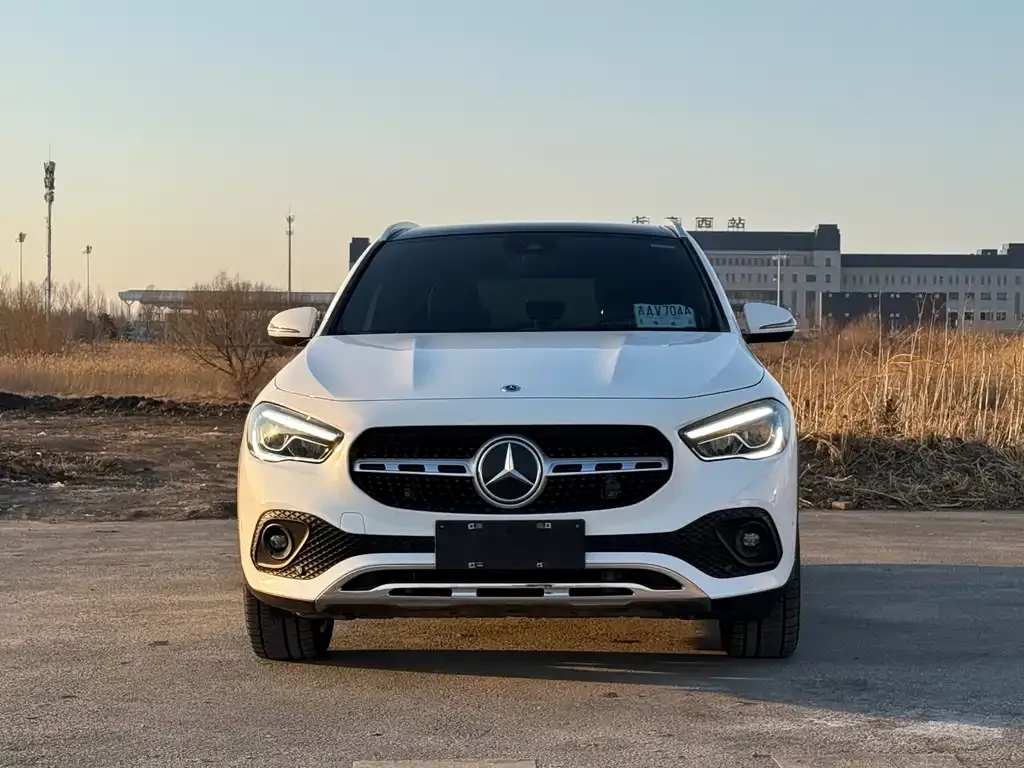 Mercedes-Benz GLA — фото 7