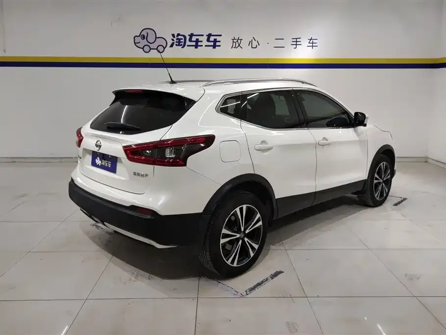 Nissan Qashqai — фото 4