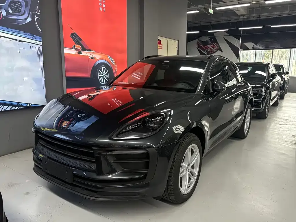 Porsche Macan — фото 1