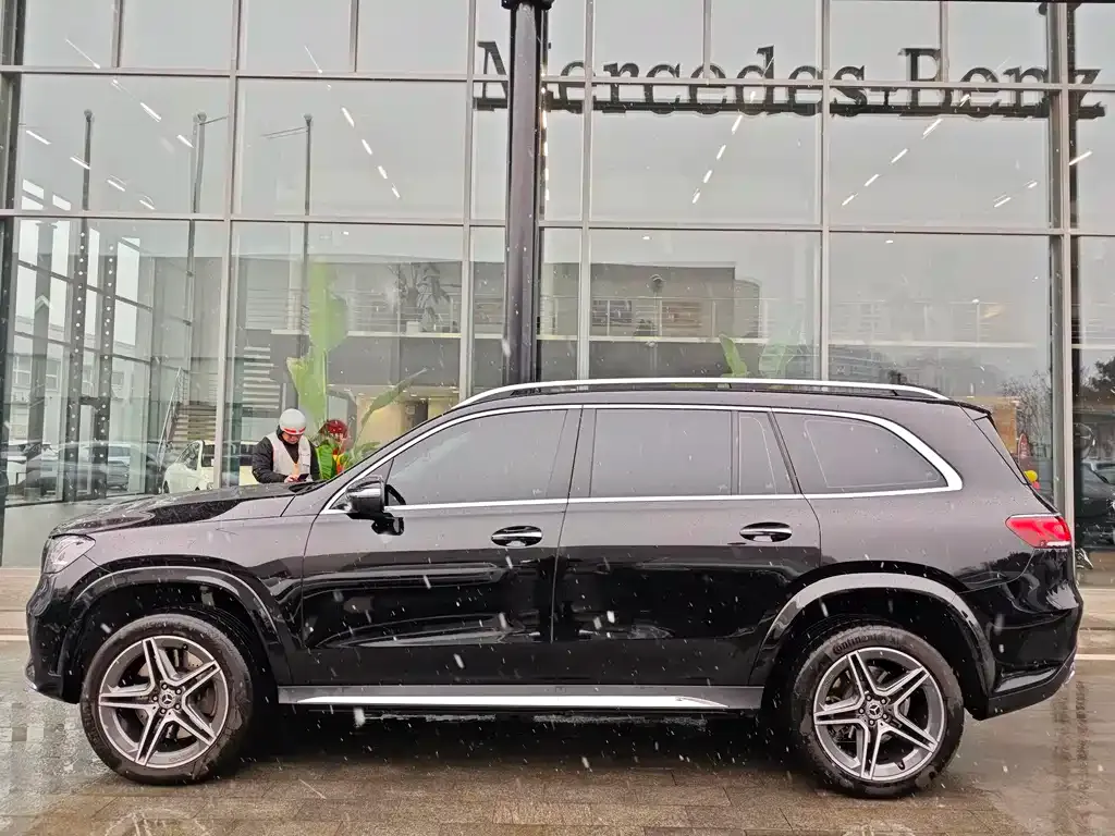 Mercedes-Benz GLS — фото 8