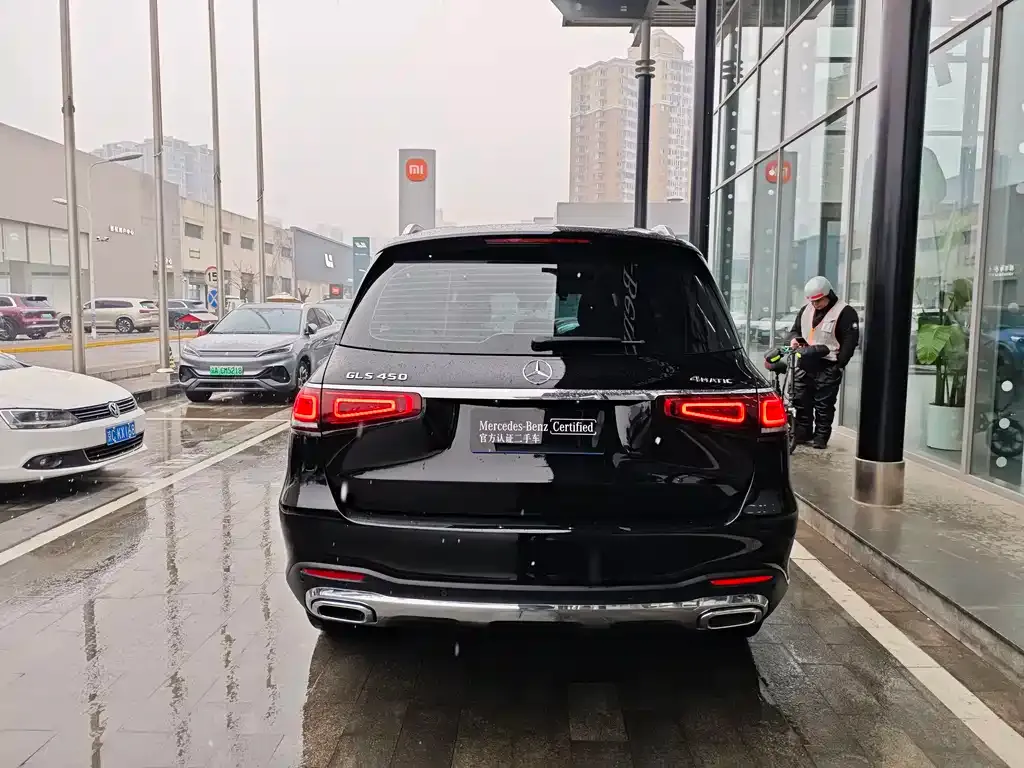 Mercedes-Benz GLS — фото 10