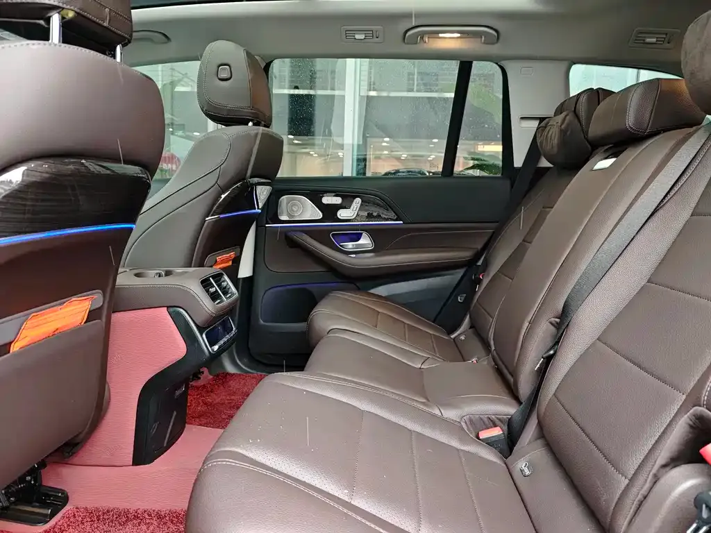 Mercedes-Benz GLS — фото 9