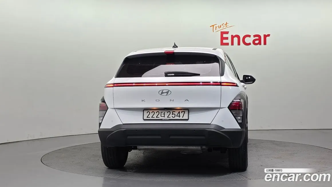 Hyundai Kona — фото 9