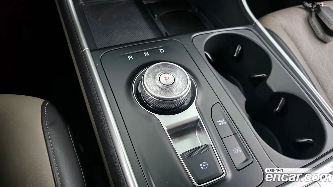 Kia Carnival — фото 10