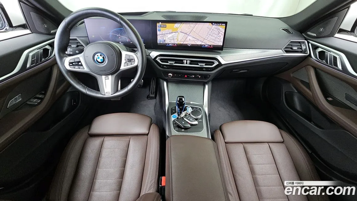 BMW i4 — фото 6