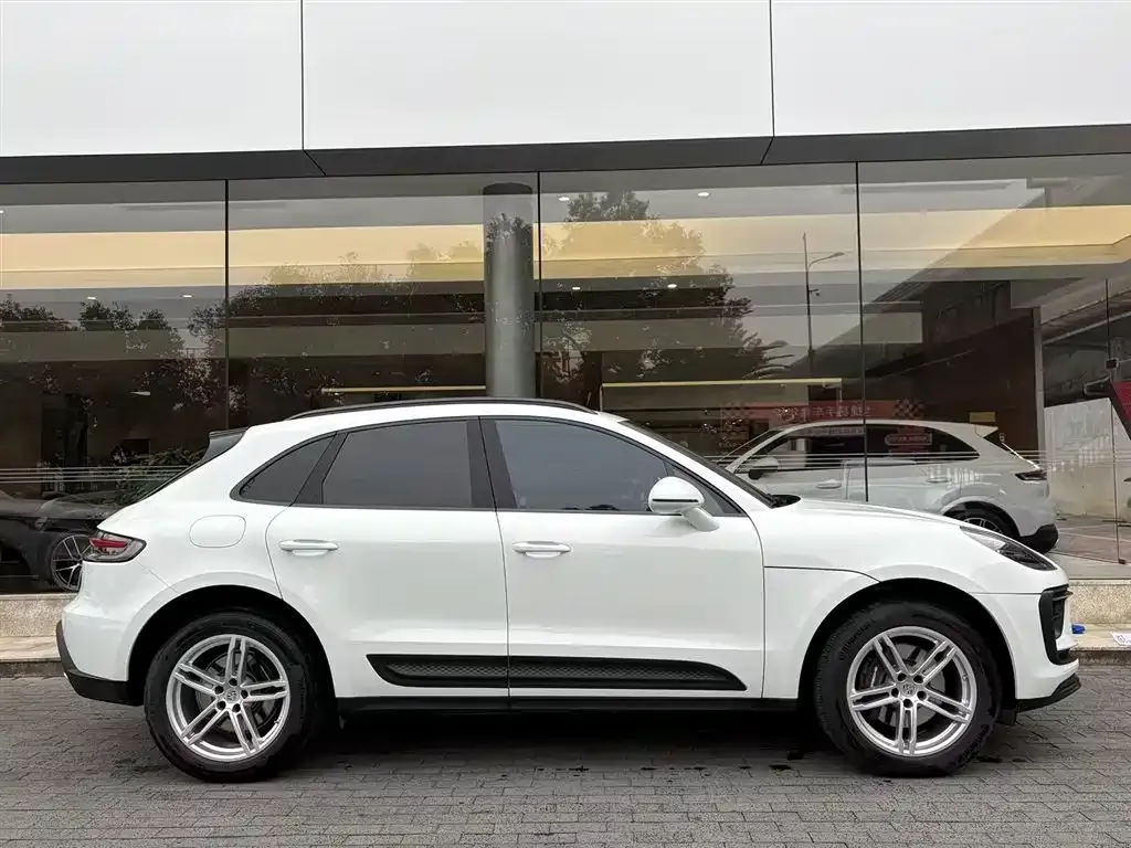 Porsche Macan — фото 6