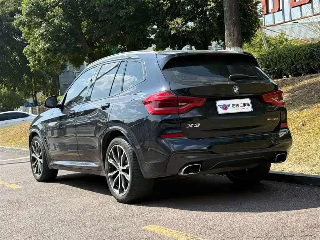 BMW X3 — фото 9