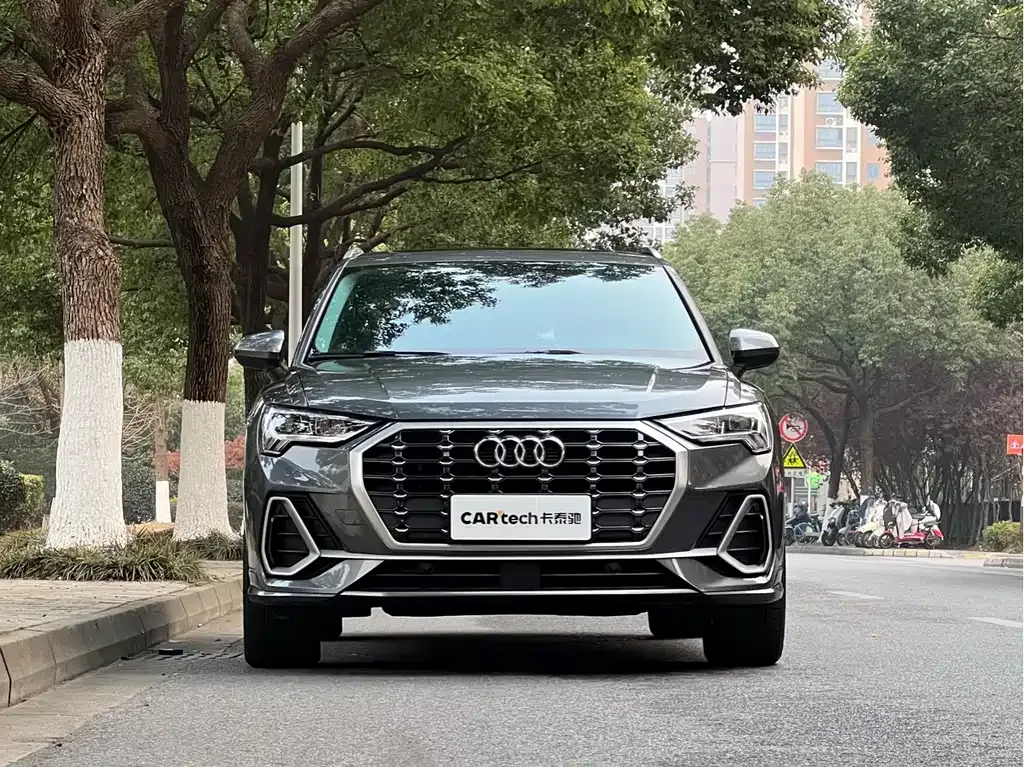 Audi Q3 — фото 9