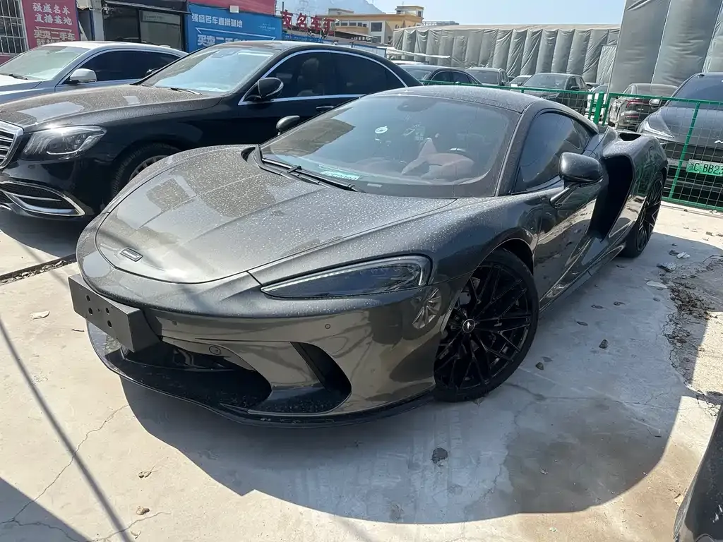 McLaren GT — фото 1