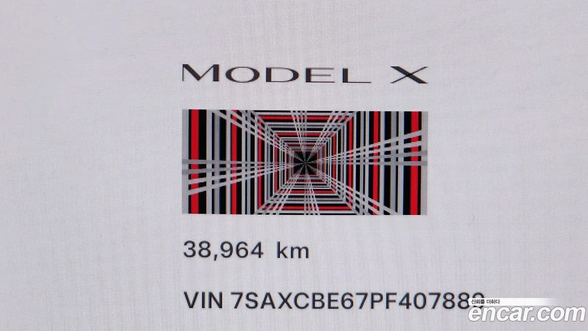 Tesla Model X — фото 2