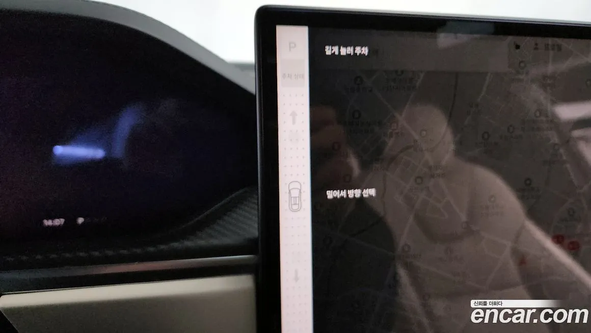 Tesla Model X — фото 10