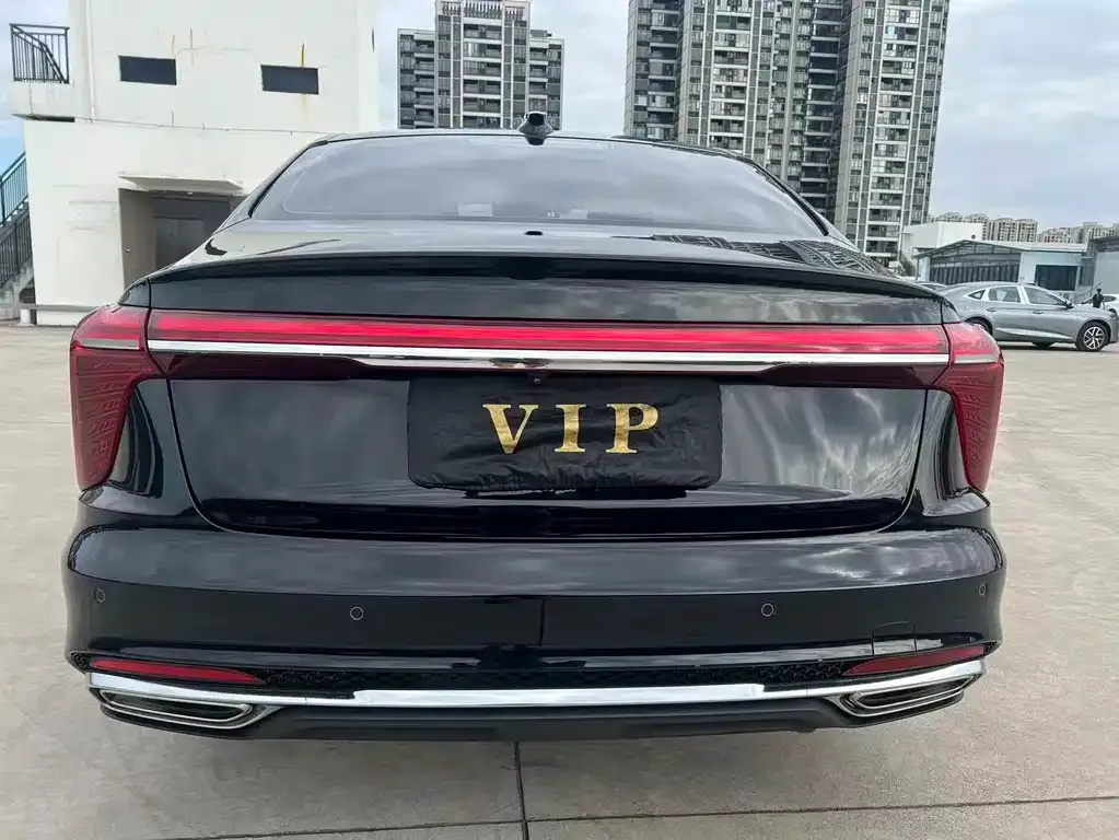 Hongqi H5 — фото 3