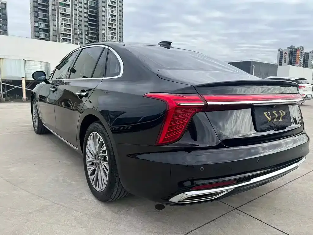 Hongqi H5 — фото 10