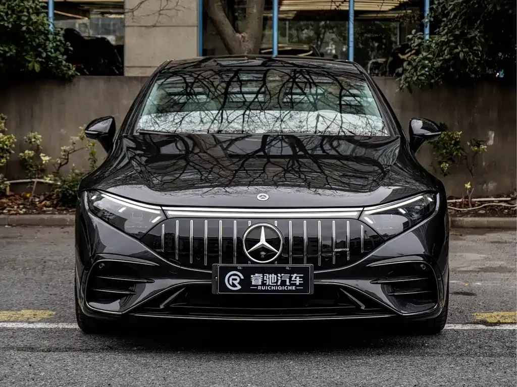 Mercedes-Benz EQS AMG — фото 6