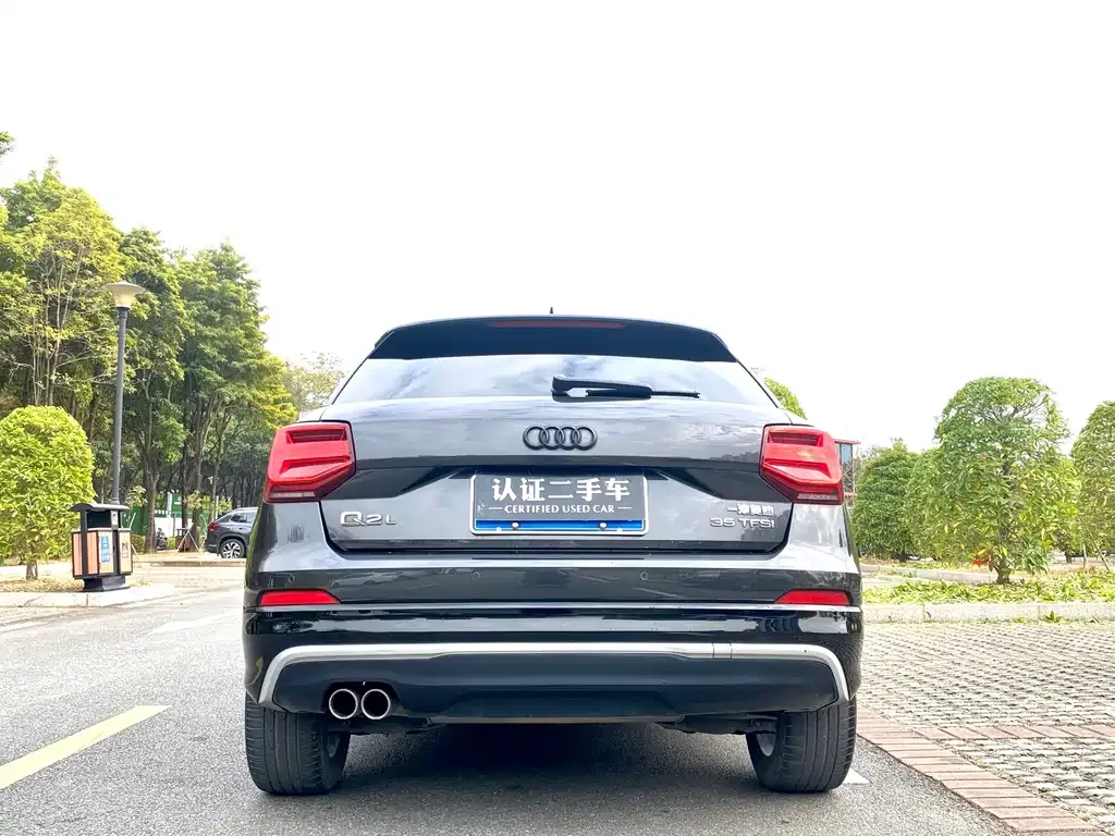 Audi Q2L — фото 4