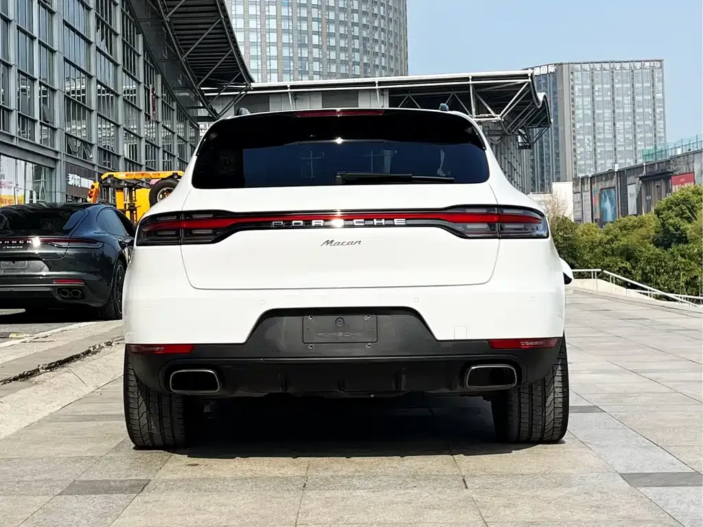 Porsche Macan — фото 7
