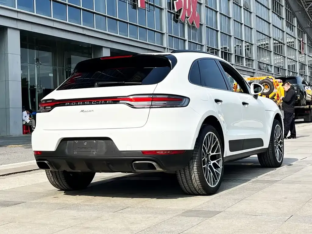 Porsche Macan — фото 8