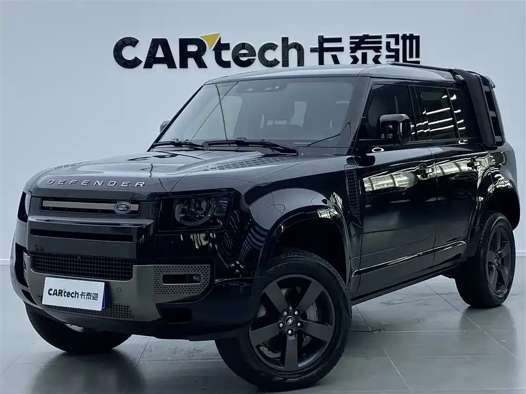 Land Rover Defender — фото 1