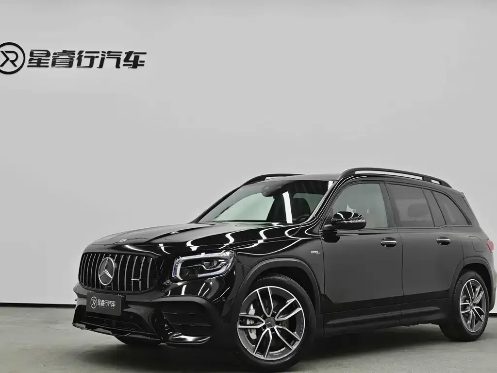Mercedes-Benz GLB AMG — фото 1