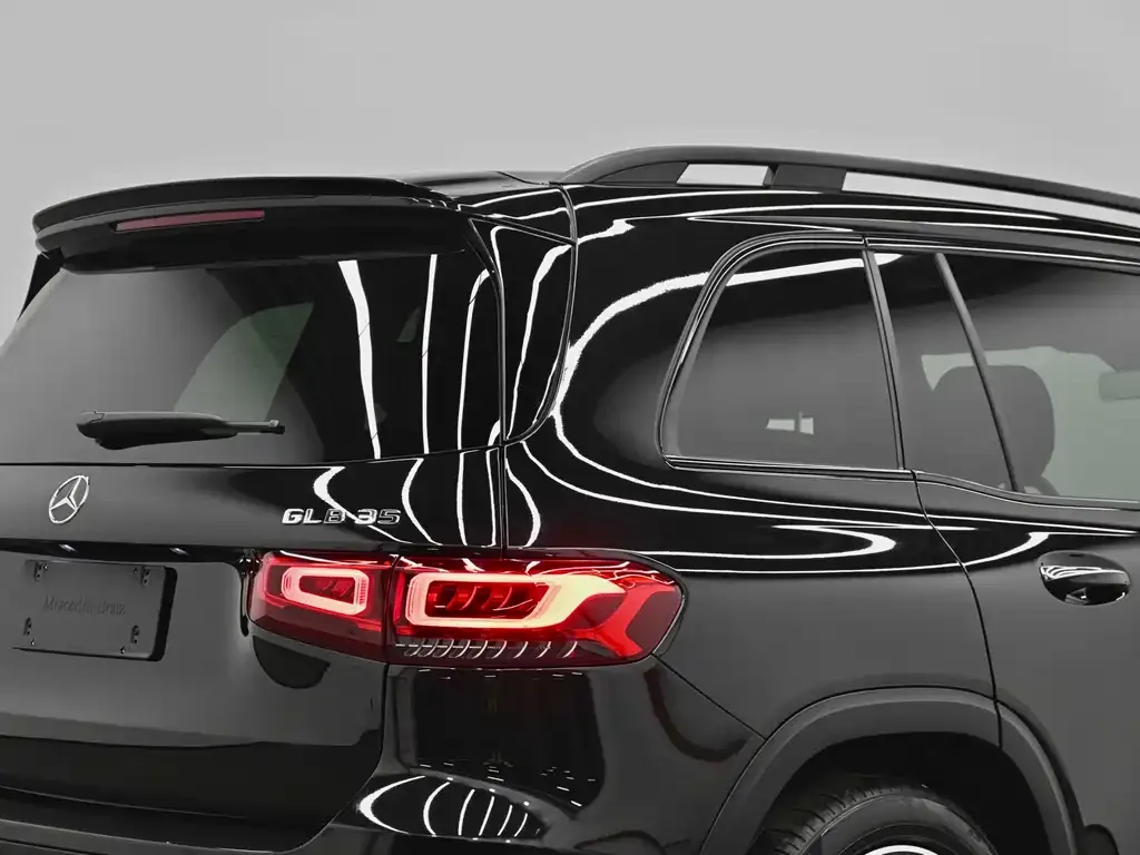Mercedes-Benz GLB AMG — фото 6