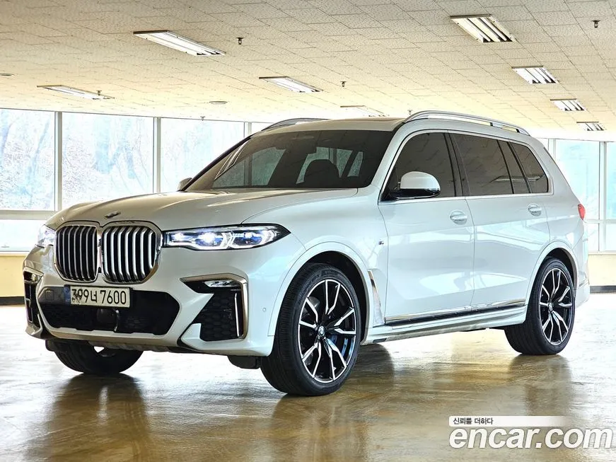 BMW X7 — фото 1