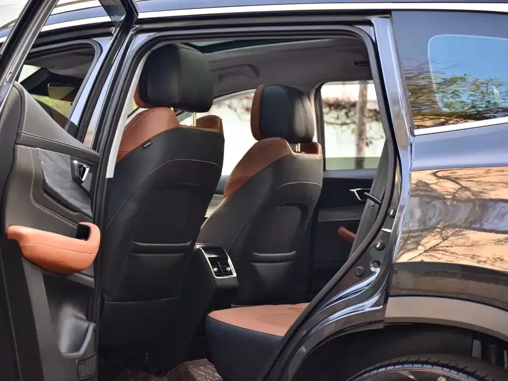 Chery Tiggo 8 PLUS — фото 6