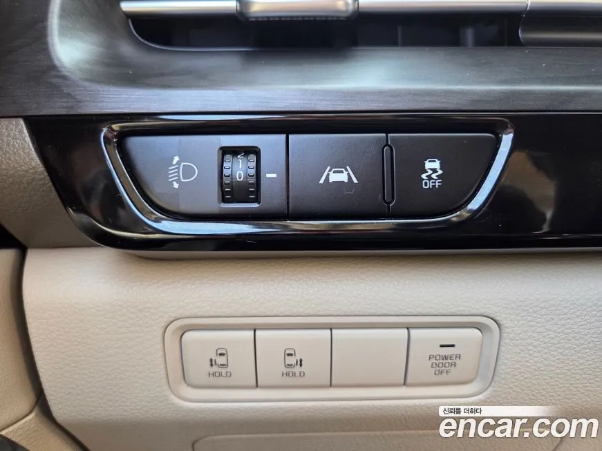 Kia Carnival — фото 9