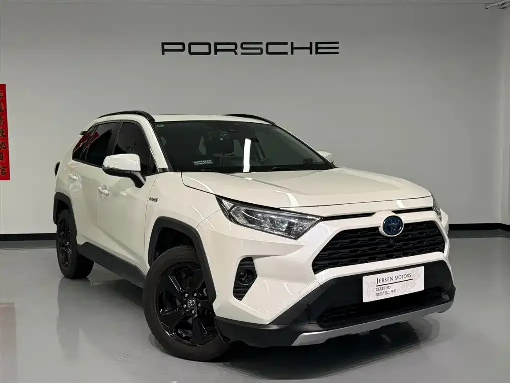 Toyota RAV4 — фото 2