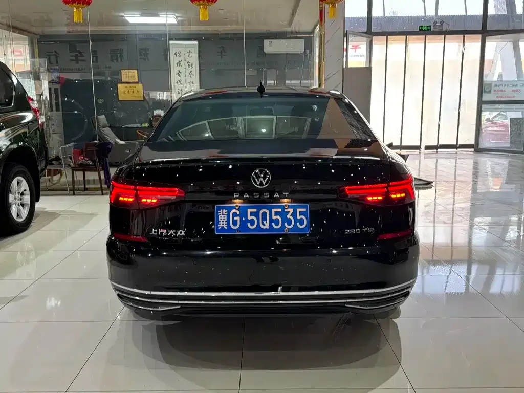Volkswagen Passat — фото 4