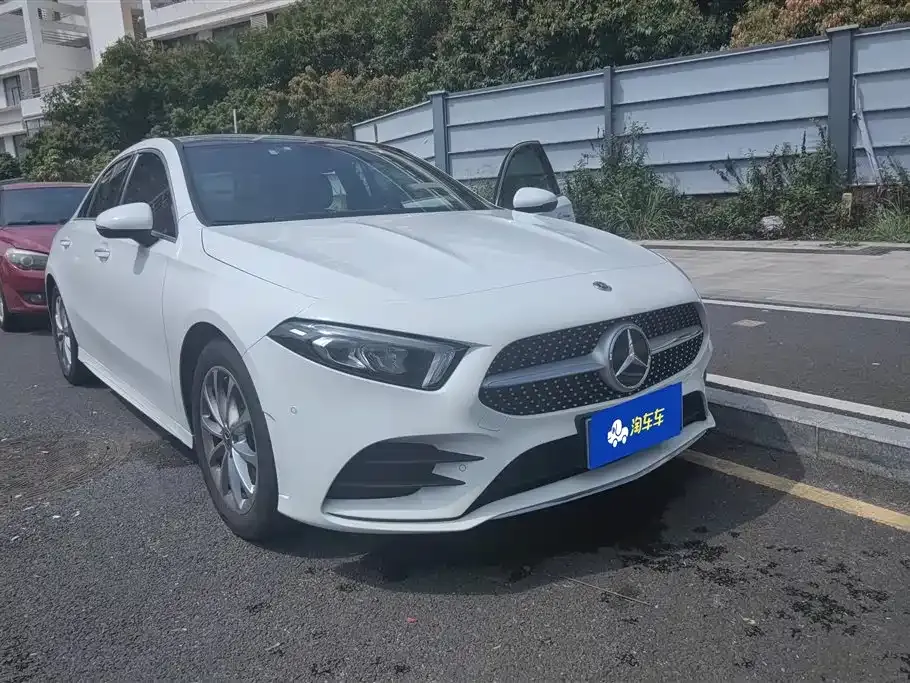 Mercedes-Benz A-Class — фото 1
