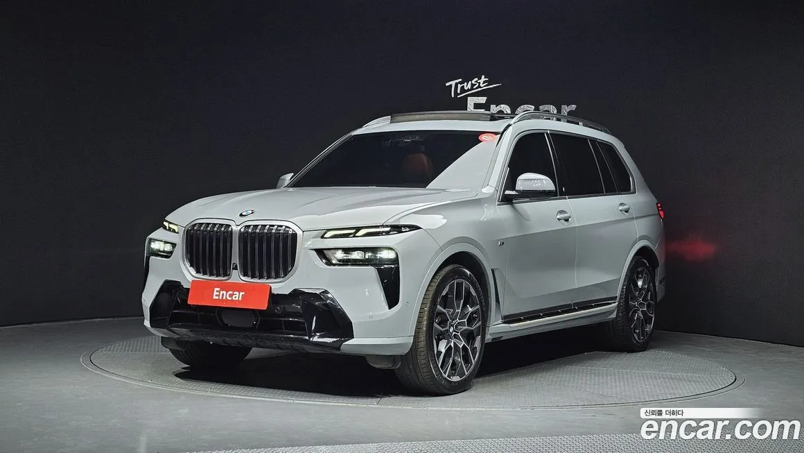 BMW X7 — фото 1
