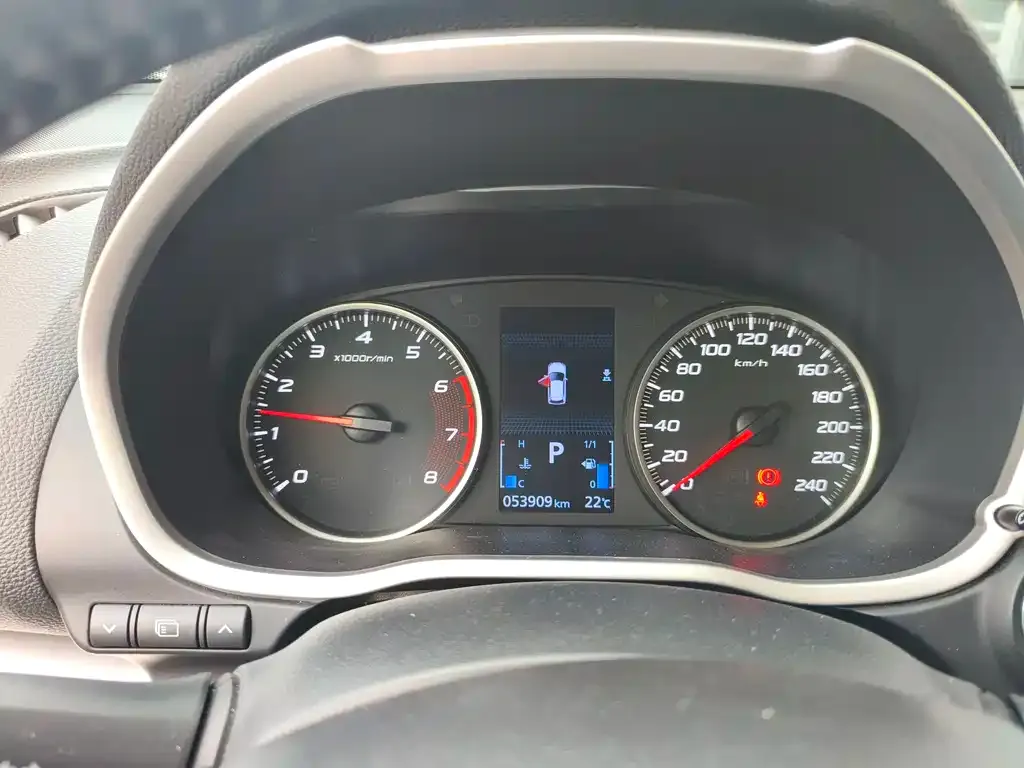 Mitsubishi Eclipse Cross — фото 4