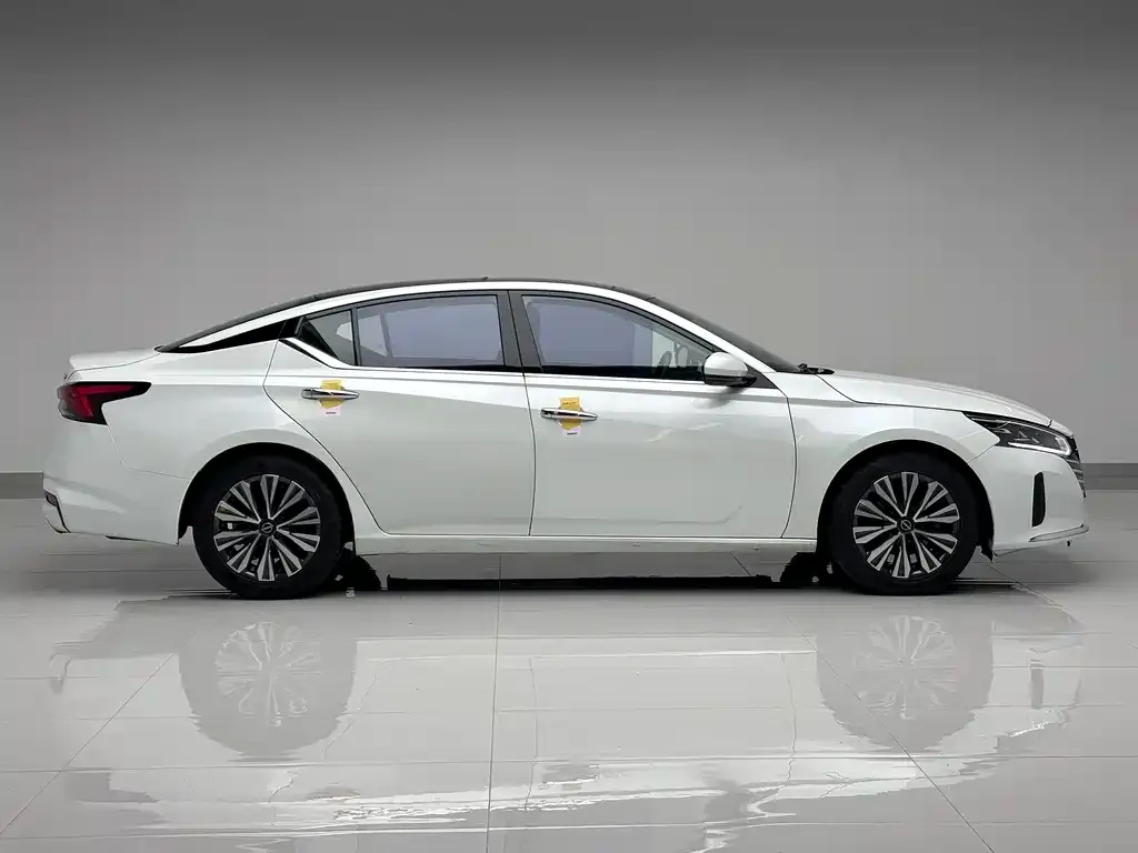 Nissan Teana — фото 7