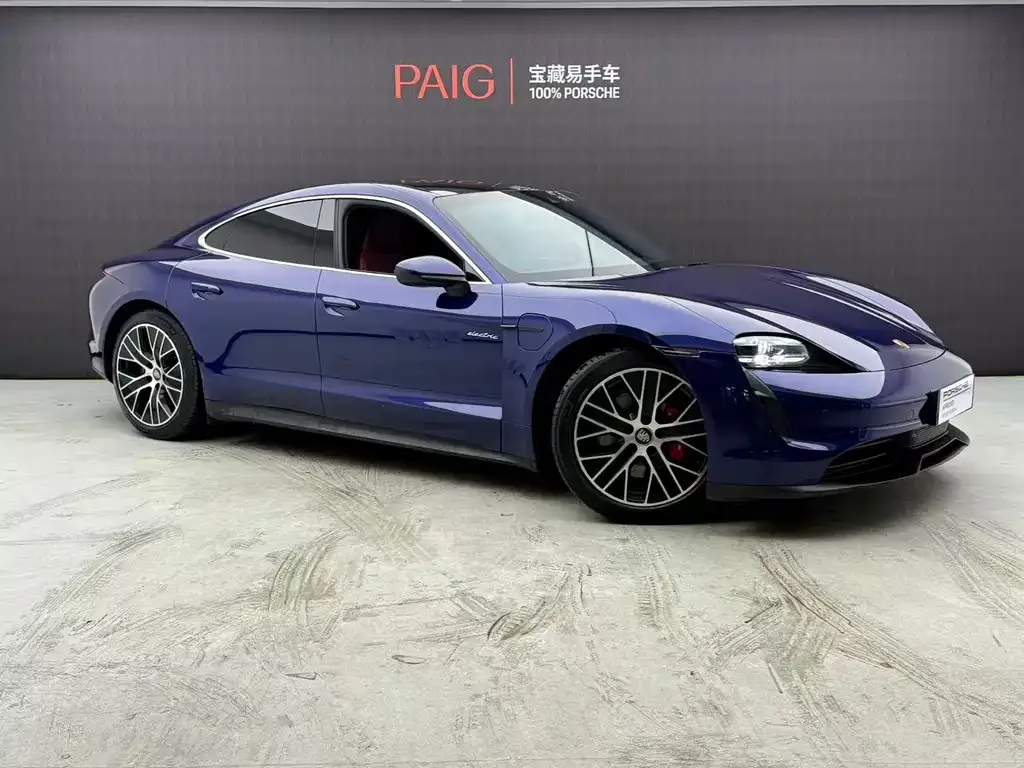 Porsche Taycan — фото 1