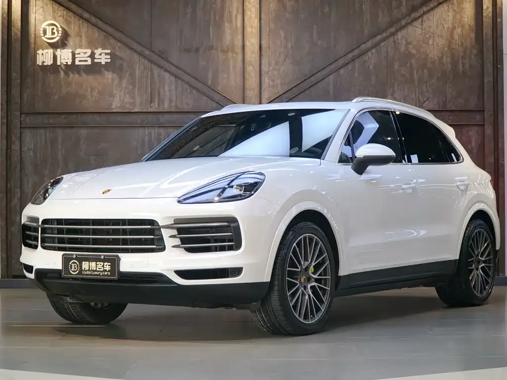 Porsche Cayenne Hybrid — фото 1