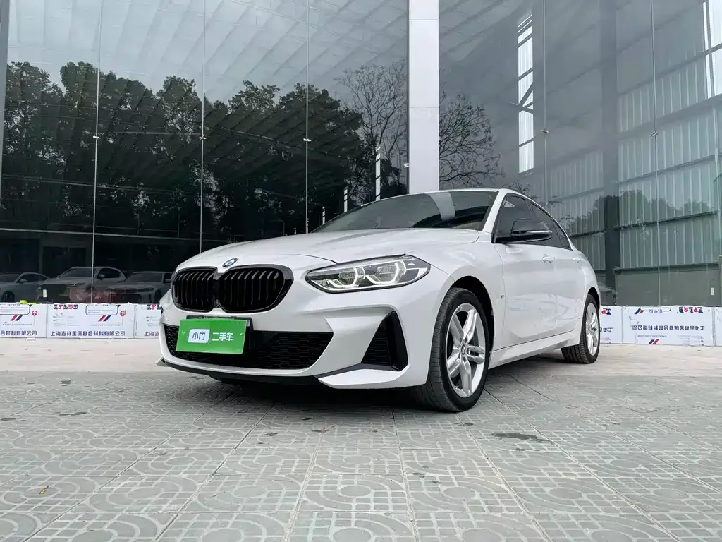 BMW 1 Series — фото 1