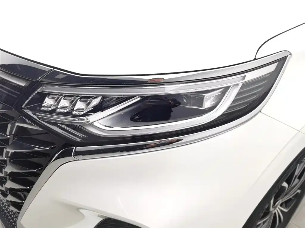 Roewe iMAX8 New Energy — фото 8